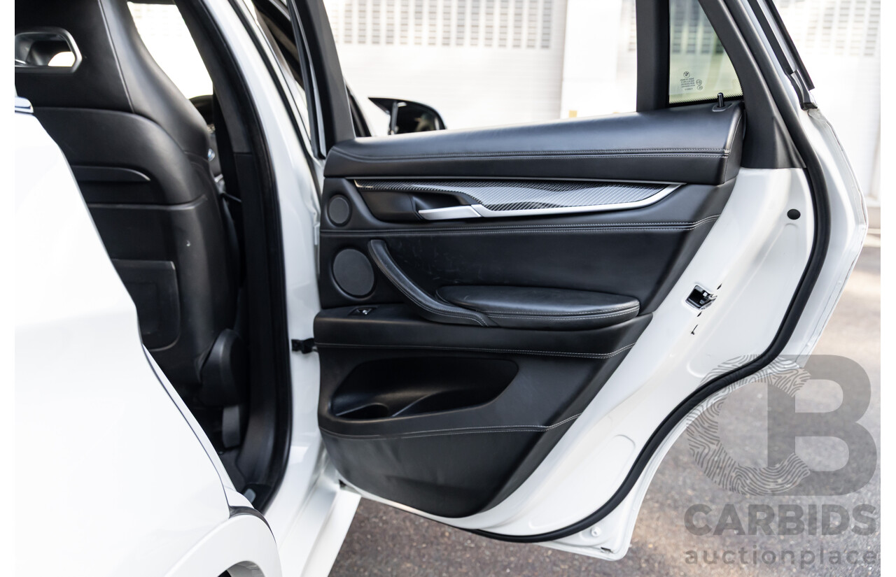 8/2015 BMW X6 M F86 4d Coupe Alpine White Twin Turbo V8 4.4L
