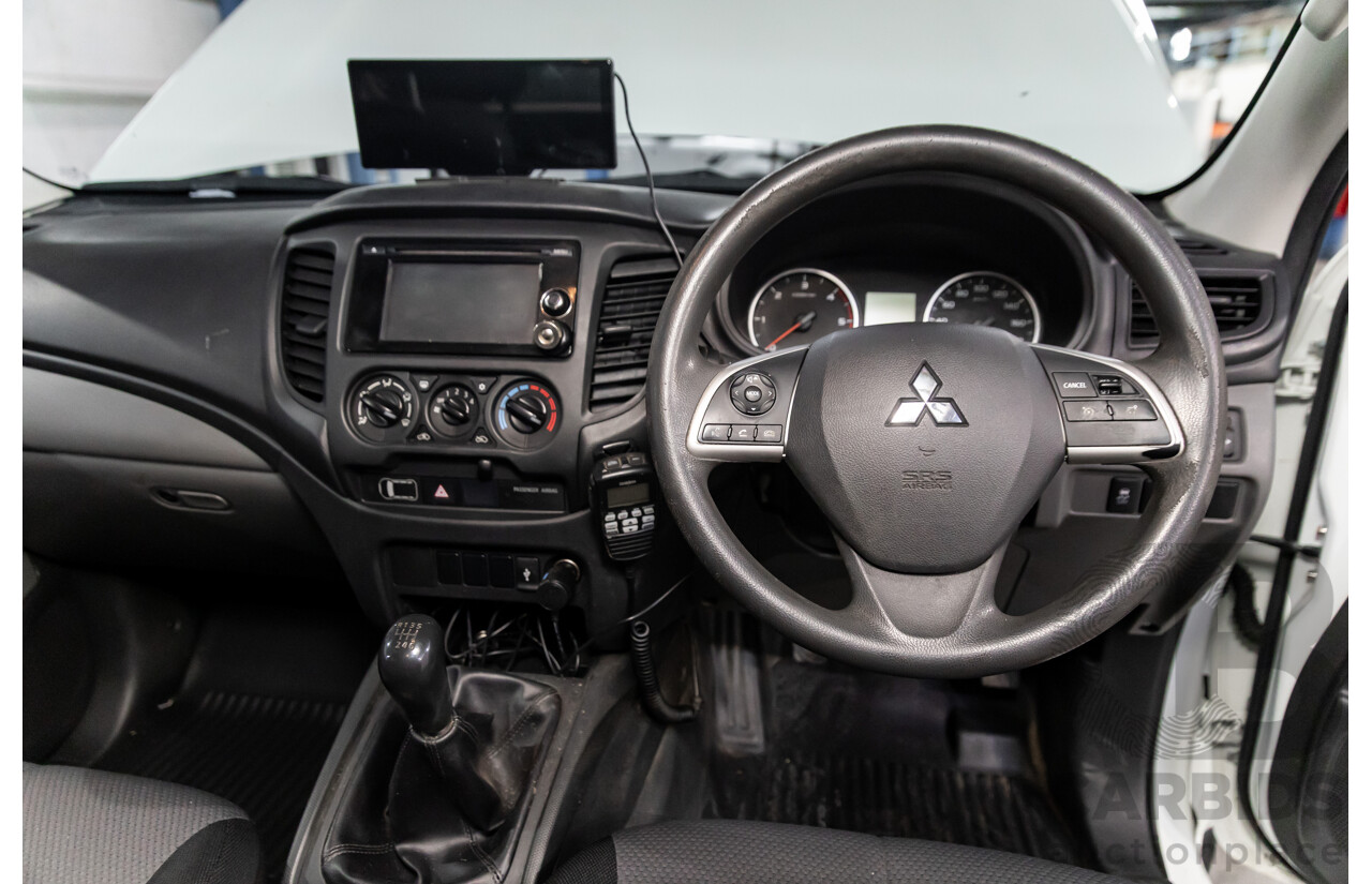 11/2016 Mitsubishi Triton GLX (4x4) MQ MY16 Club C/Chas Solid White Turbo Diesel 2.4L - Custom Tipper Tray