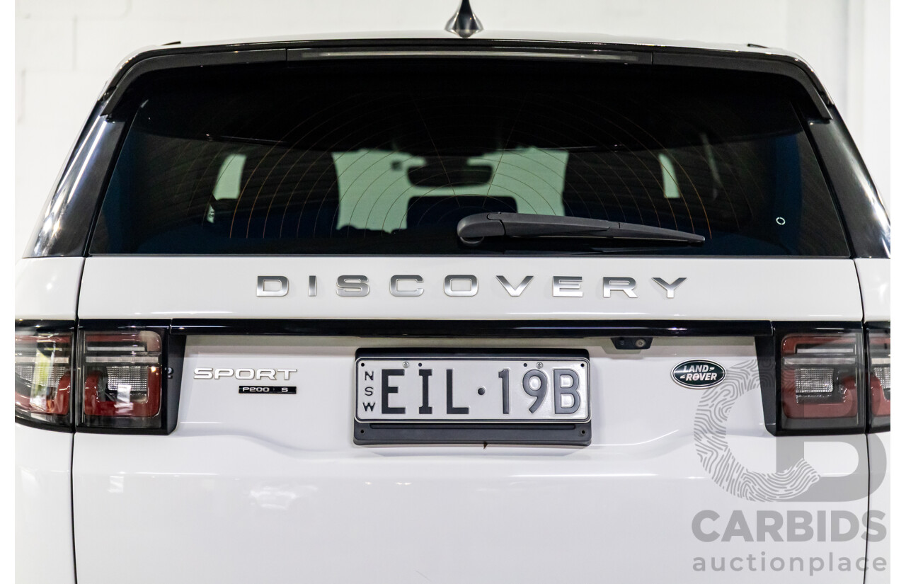 01/2020 Land Rover Discovery Sport P200 S (147kW AWD) L550 MY20.5 4d Wagon Fuji White Turbo 2.0L - 7 Seater