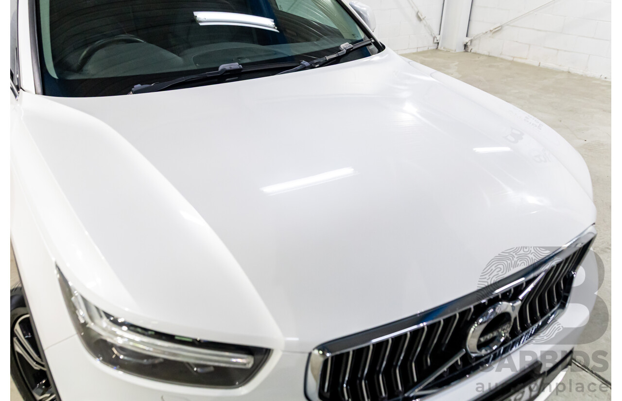 08/2020 Volvo XC40 T4 Inscription (AWD) AWD 536 MY21 4d Wagon Crystal White Pearl Turbo 2.0L