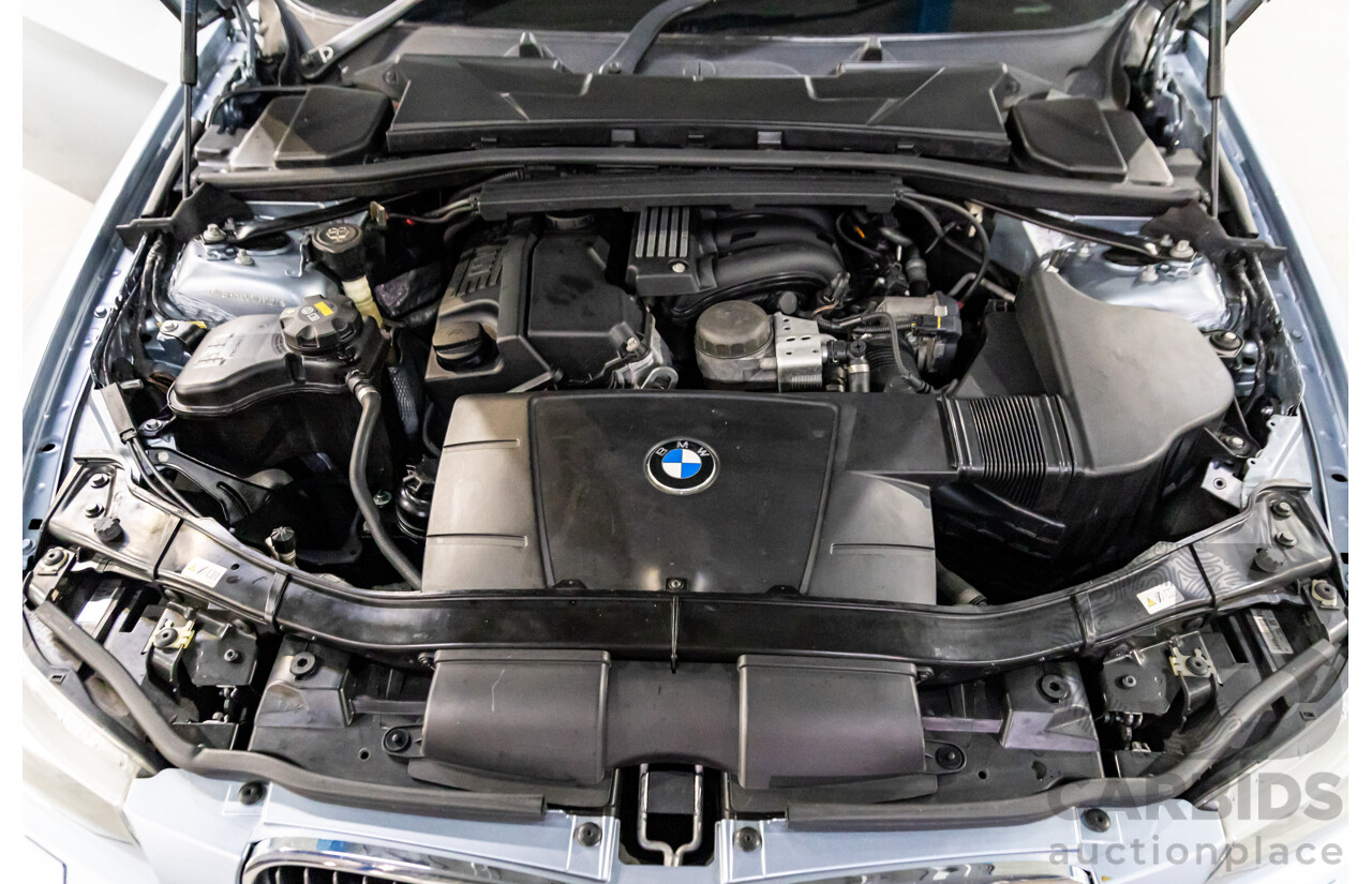 12/2009 BMW 320i Executive E90 MY09 4d Sedan Bluewater Metallic 2.0L