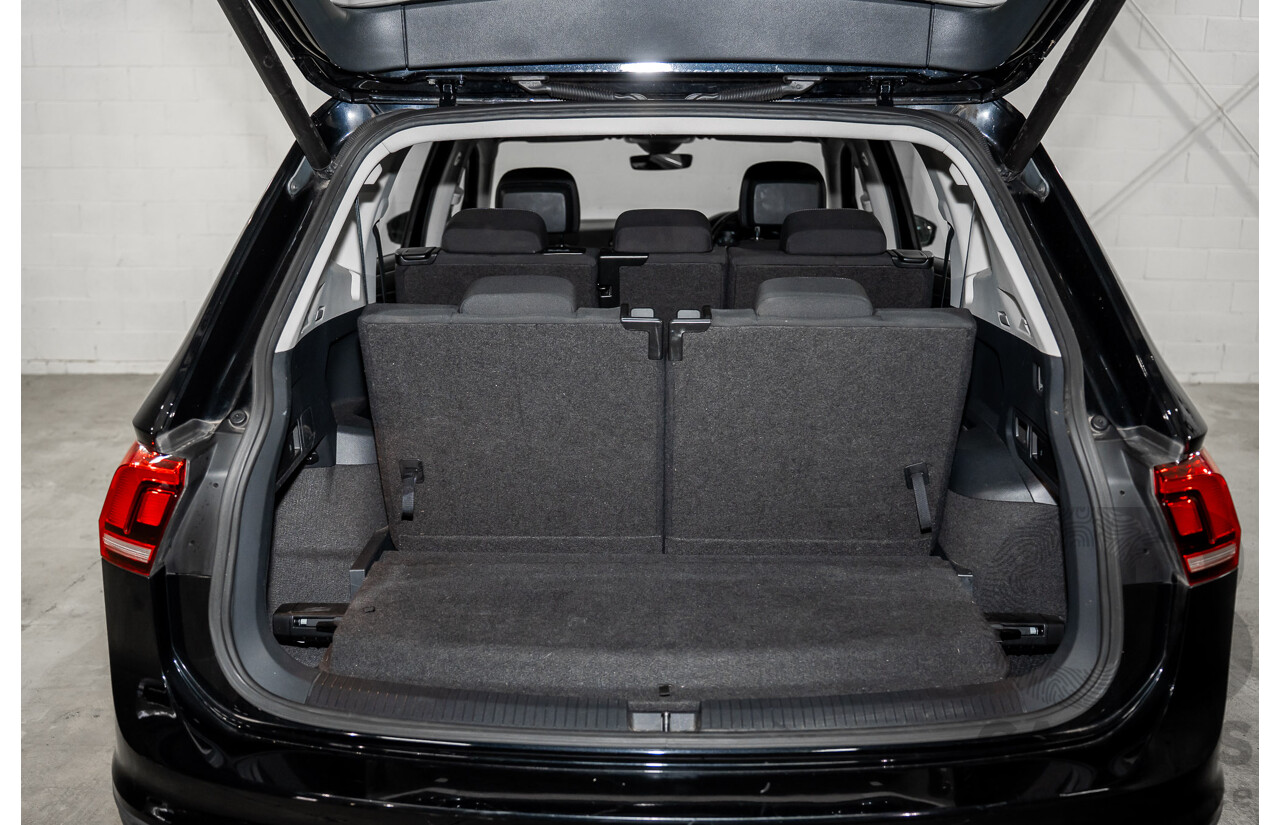 07/2018 Volkswagen Tiguan Allspace 110 TSI Comfortline (FWD) 5NA MY18 4d Wagon Deep Black Pearl Turbo 1.4L