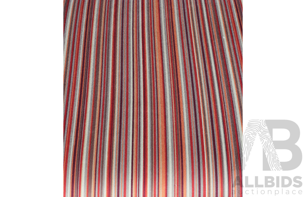 Modern Upholstered Gallery Bench with Fabric Upholstered Top
