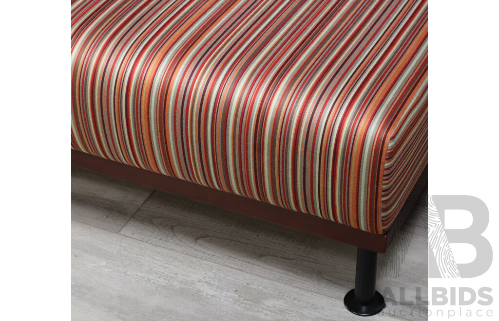 Modern Upholstered Gallery Bench with Fabric Upholstered Top