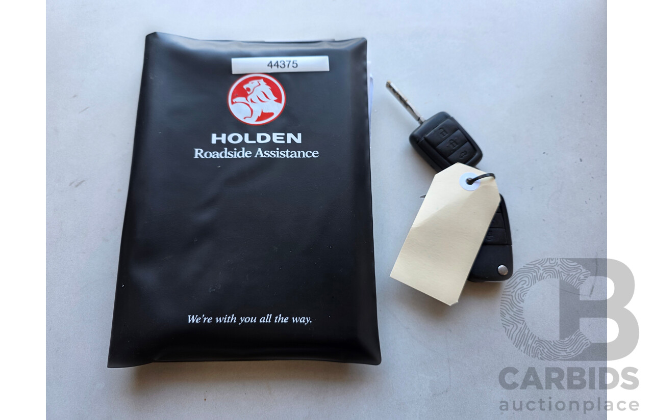 5/2009 Holden Calais V VE MY09.5 4d Sportwagon Silver 3.6L