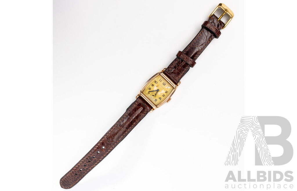 CYMA 9ct Vintage 15 Jewel Watch, Circa 1940's, Manual Winding with Movement