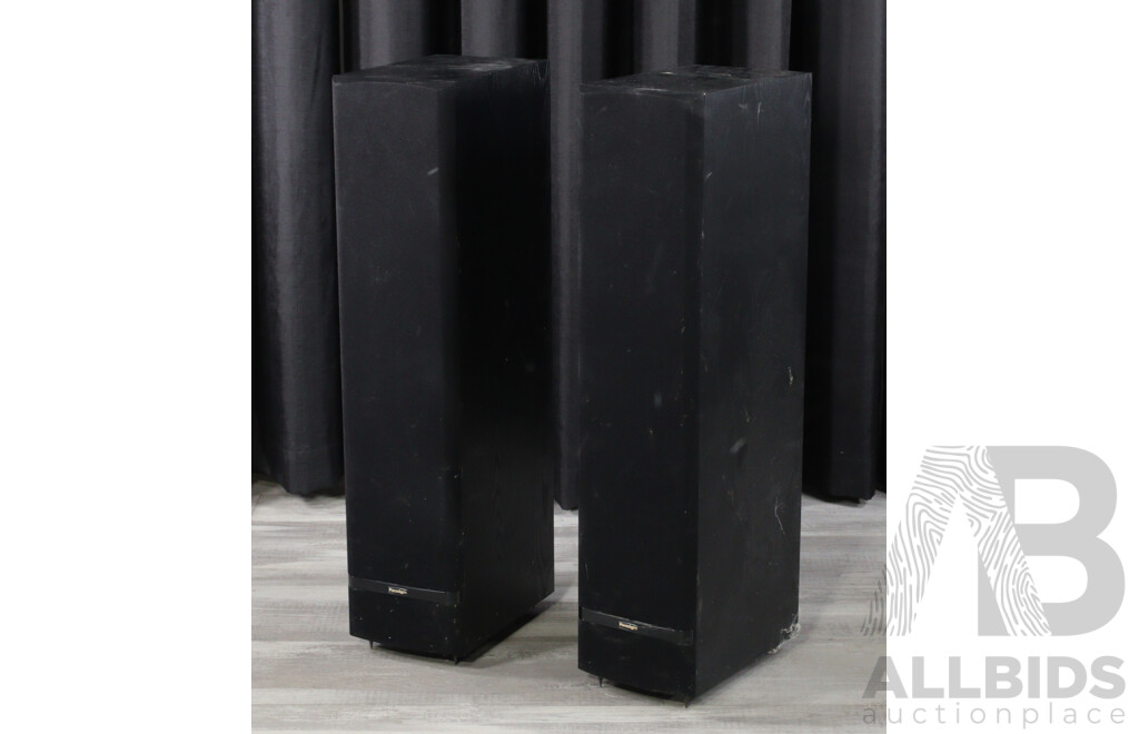Pair Canadian Made Paradigm Phantom V2 High Definition Speaker System
