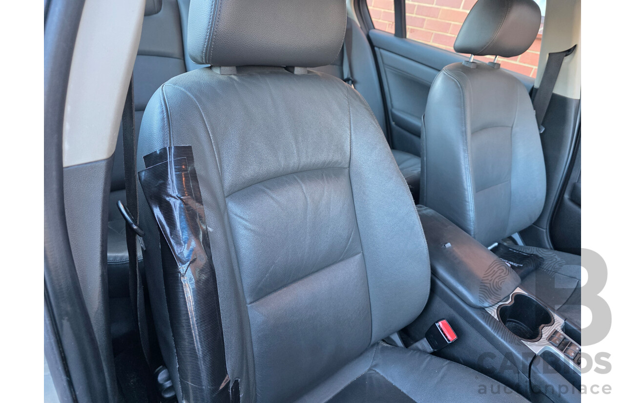 5/2010 Holden Commodore International VE MY10 4d Sedan Silver  3.0L