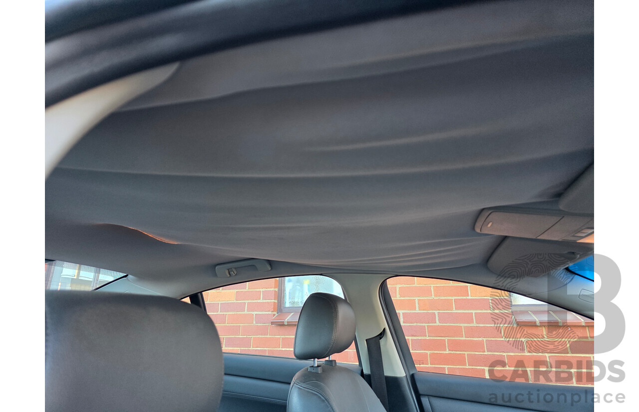 5/2010 Holden Commodore International VE MY10 4d Sedan Silver  3.0L
