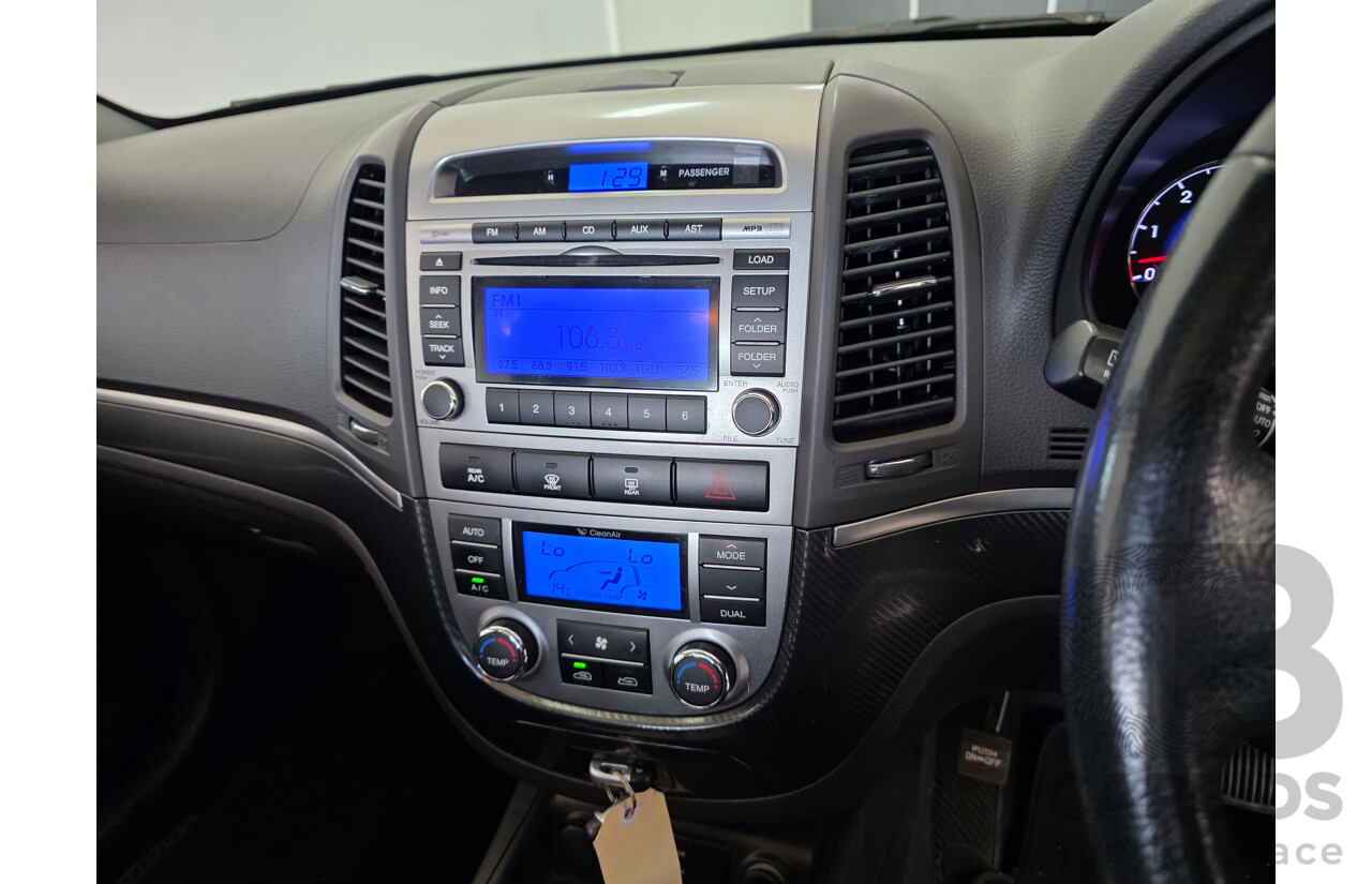 4/2010 Hyundai Santa Fe Highlander CRDi (4x4) CM MY10 4d Wagon Silver Turbo Diesel 2.2L - 7 Seats