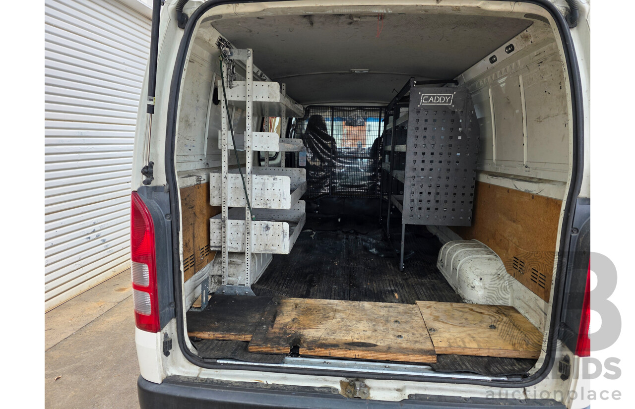 5/2016 Toyota Hiace LWB TRH201R MY15 4d Van White 2.7L