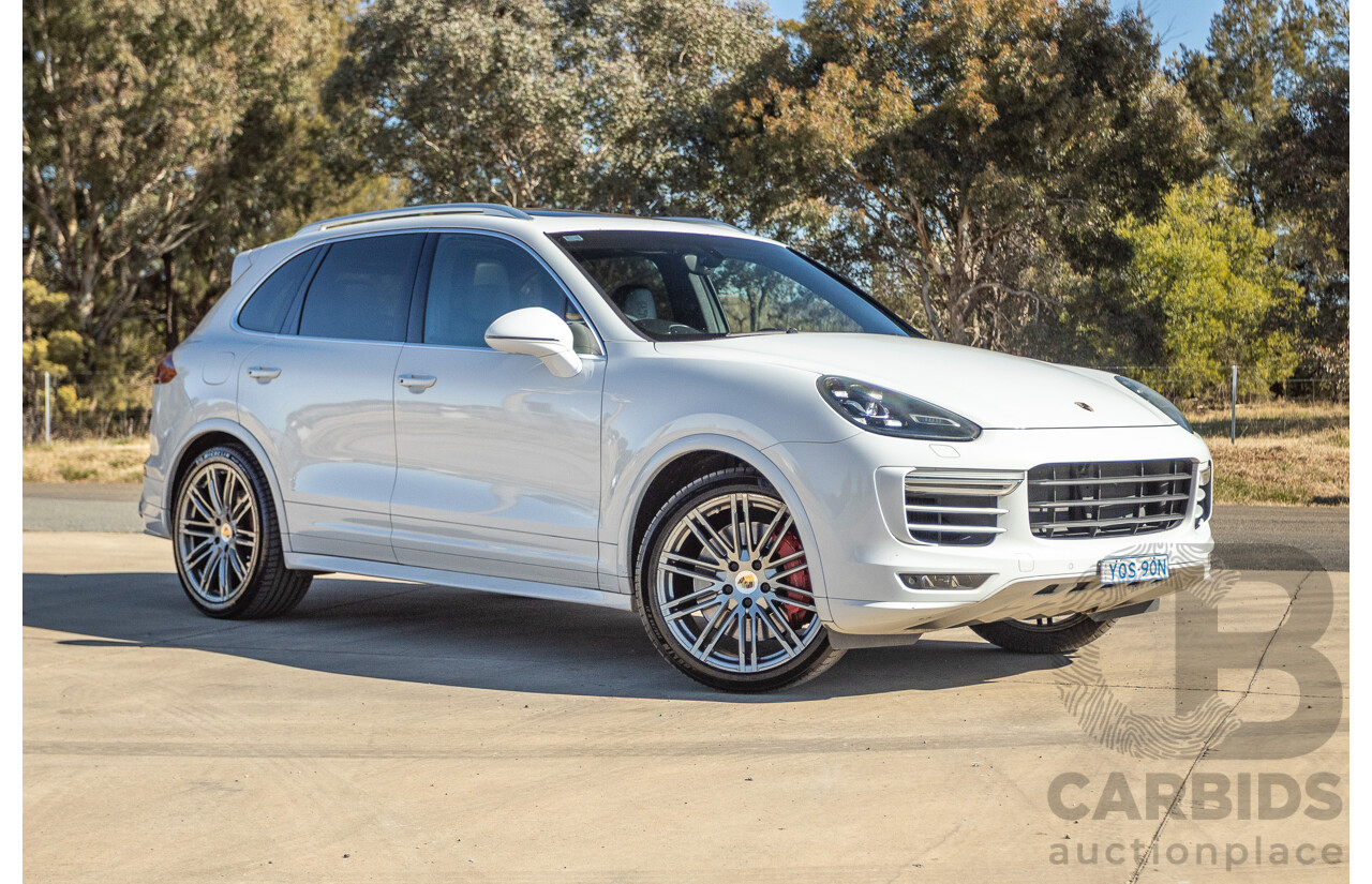 1/2015 Porsche Cayenne Turbo Series 2 (AWD) 92A MY15 4d Wagon White Twin Turbo V8 4.8L