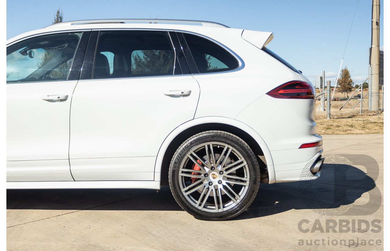 1/2015 Porsche Cayenne Turbo Series 2 (AWD) 92A MY15 4d Wagon White Twin Turbo V8 4.8L