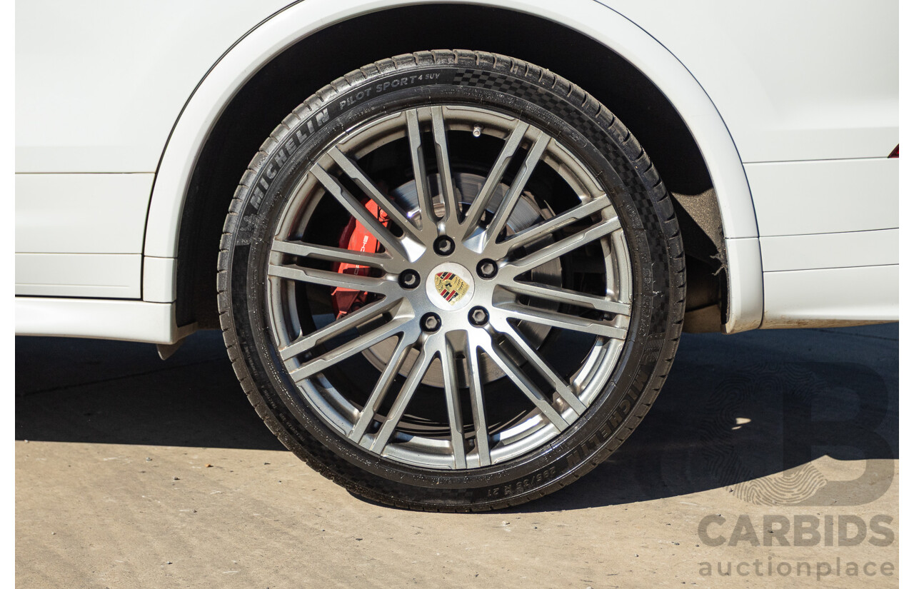 1/2015 Porsche Cayenne Turbo Series 2 (AWD) 92A MY15 4d Wagon White Twin Turbo V8 4.8L