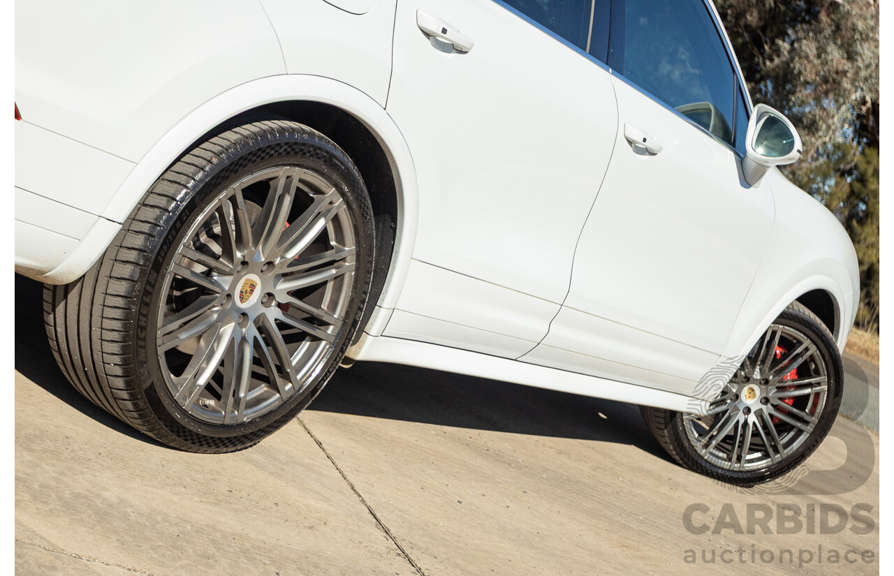 1/2015 Porsche Cayenne Turbo Series 2 (AWD) 92A MY15 4d Wagon White Twin Turbo V8 4.8L