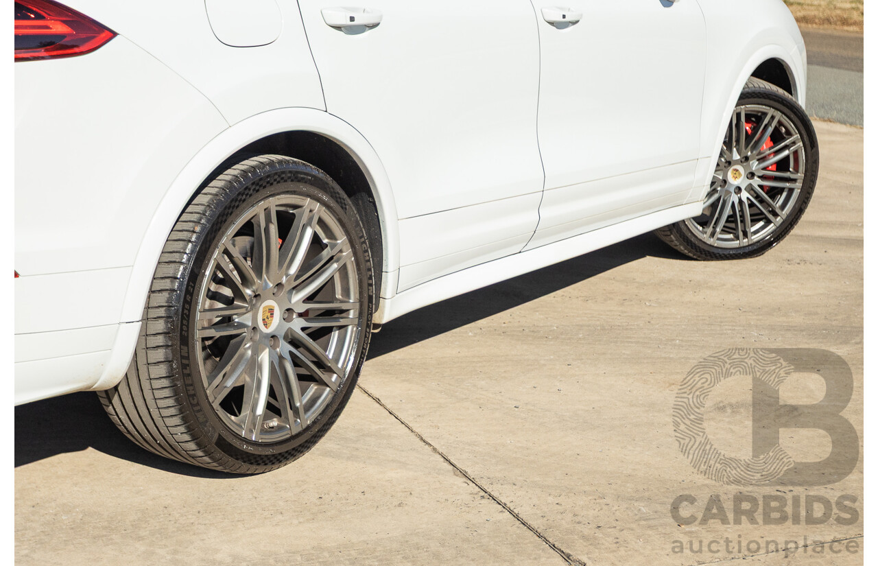 1/2015 Porsche Cayenne Turbo Series 2 (AWD) 92A MY15 4d Wagon White Twin Turbo V8 4.8L