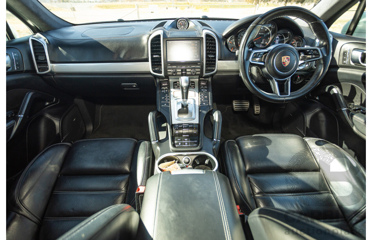 1/2015 Porsche Cayenne Turbo Series 2 (AWD) 92A MY15 4d Wagon White Twin Turbo V8 4.8L