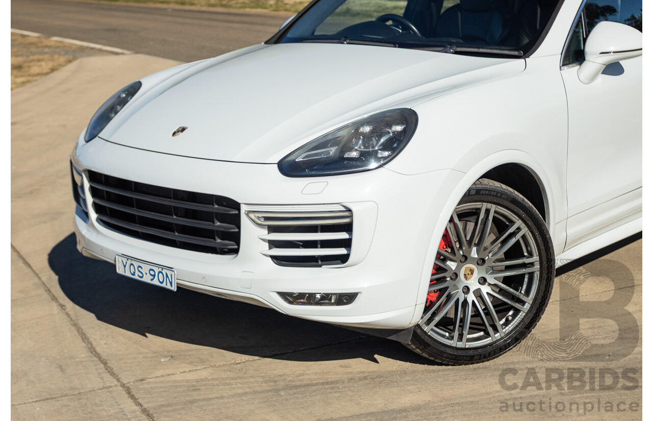 1/2015 Porsche Cayenne Turbo Series 2 (AWD) 92A MY15 4d Wagon White Twin Turbo V8 4.8L