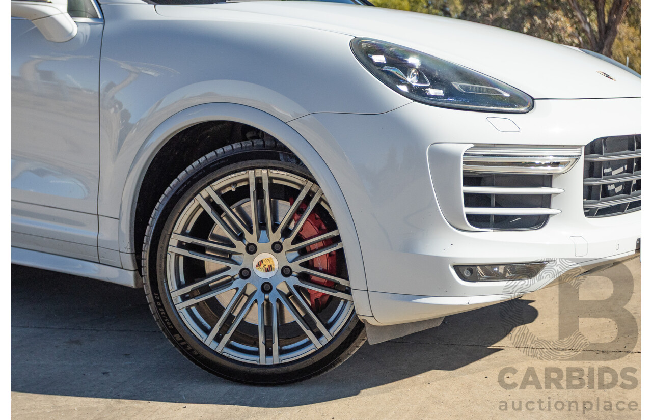 1/2015 Porsche Cayenne Turbo Series 2 (AWD) 92A MY15 4d Wagon White Twin Turbo V8 4.8L