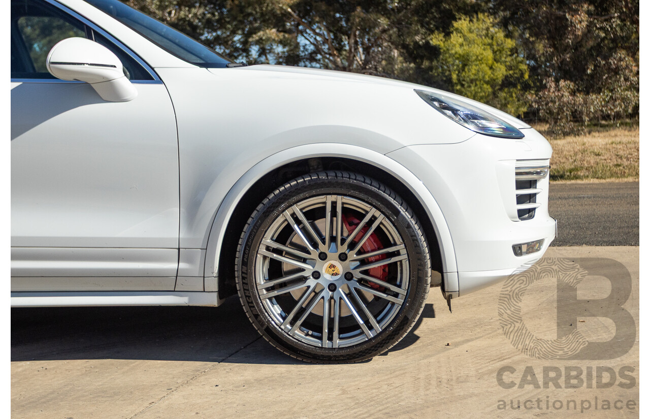 1/2015 Porsche Cayenne Turbo Series 2 (AWD) 92A MY15 4d Wagon White Twin Turbo V8 4.8L