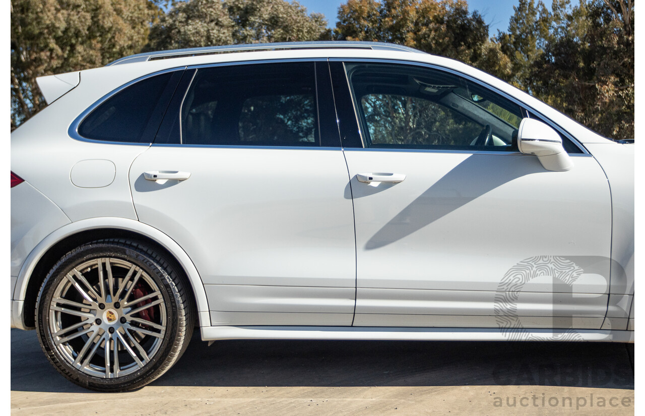 1/2015 Porsche Cayenne Turbo Series 2 (AWD) 92A MY15 4d Wagon White Twin Turbo V8 4.8L