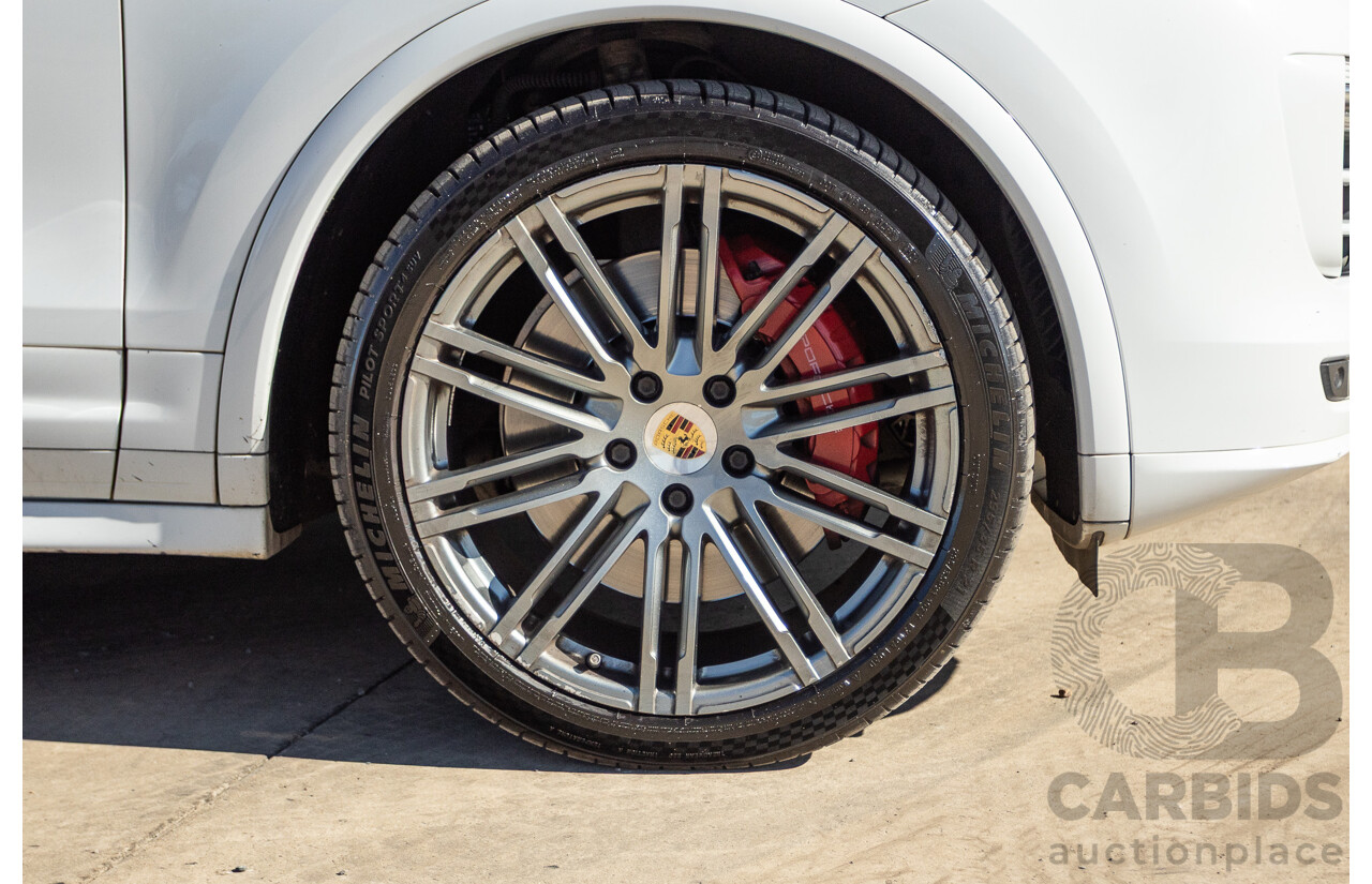 1/2015 Porsche Cayenne Turbo Series 2 (AWD) 92A MY15 4d Wagon White Twin Turbo V8 4.8L