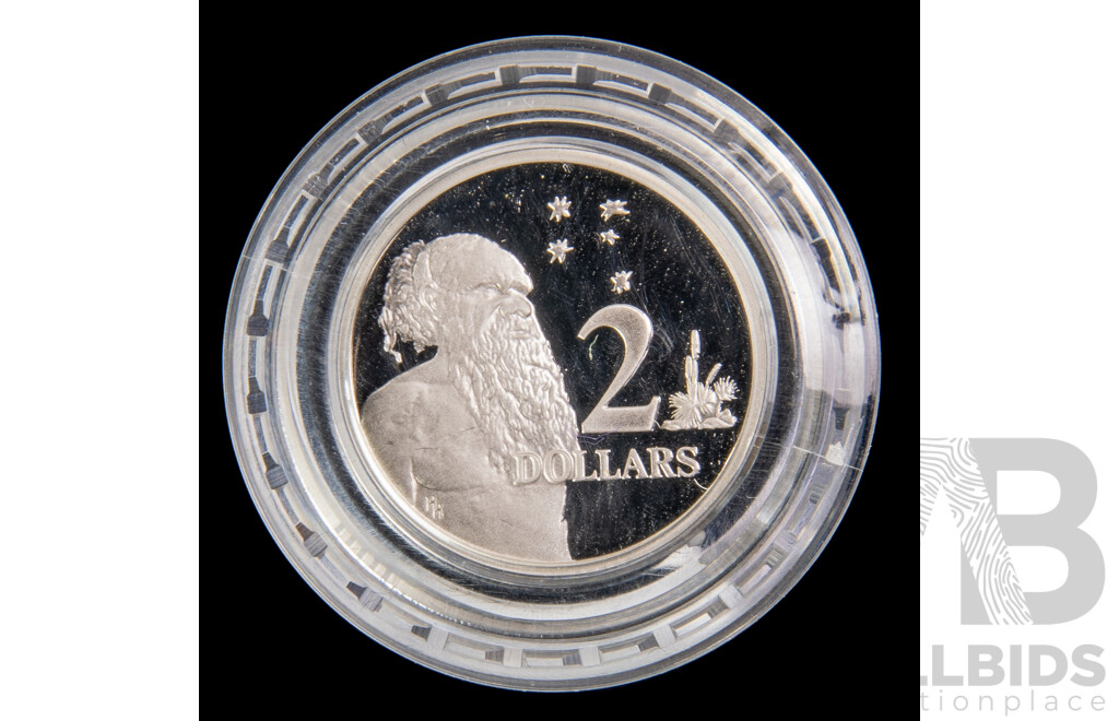Australian 1988 $2 coin introduction Silver coin.
