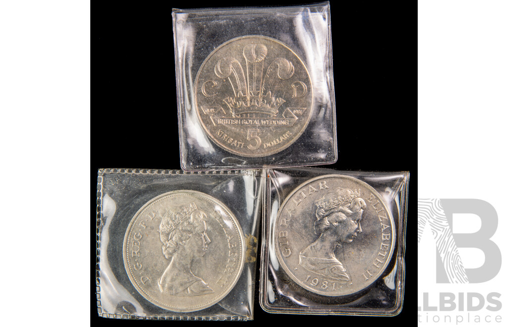 Three UK 1981 assorted crowns, Royal Wedding.