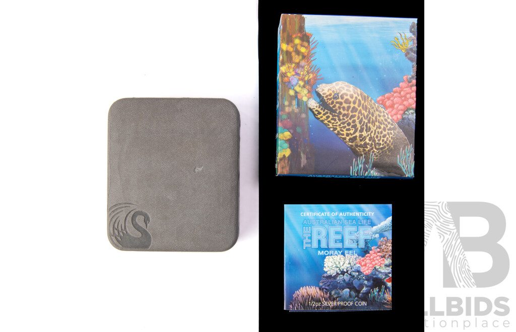 Australian 2010 Perth Mint fine silver 50c coin. Moray Eel, Reef series.