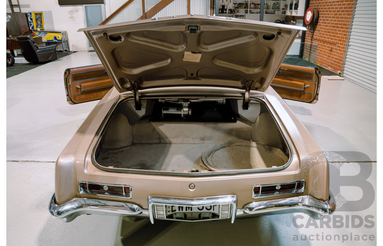 01/1963 Buick Riviera First Gen 2d Hardtop Coupe  Bronze Mist 445 Wildcat V8 7.0L