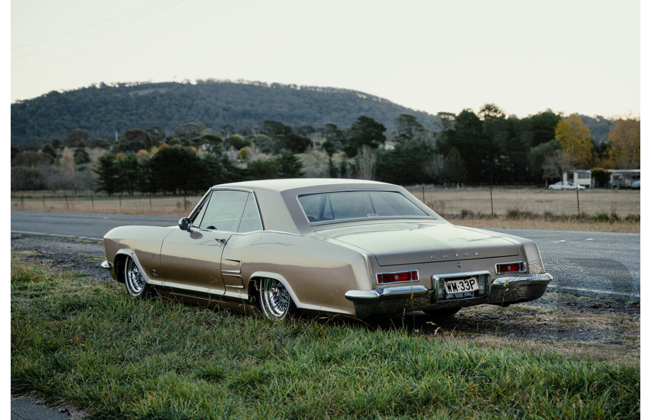 01/1963 Buick Riviera First Gen 2d Hardtop Coupe  Bronze Mist 445 Wildcat V8 7.0L