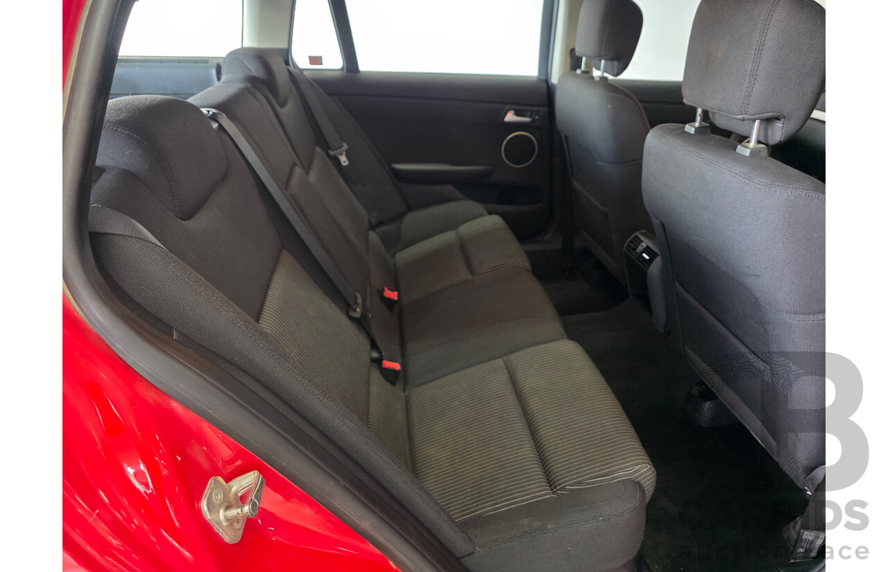 8/2011 Holden Commodore SV6 VE II 4d Sportwagon Red 3.6L