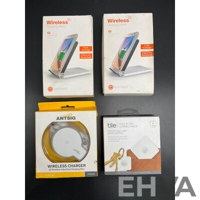 COMSOL Wrieless Charging Stand (x2), ANTSIG Wireless Charger and TILE Tracker - Lot of 4