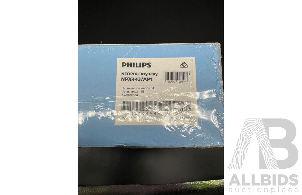 PHILIPS NeoPix Easy Play Home Projector (NPX443/AP1)