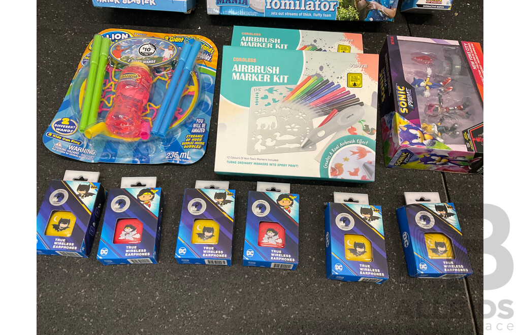 Assorted Kids Toys, Including SONIC Interactive Watch, SONIC Prime Figures and More - Lot of 13