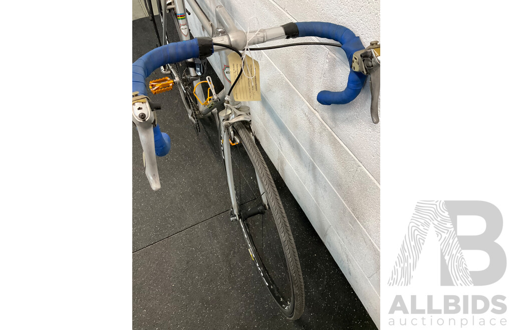 Vintage ELAN Racing Bike