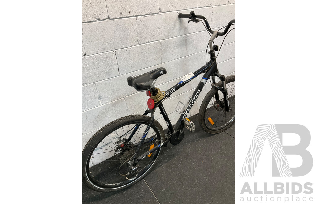 GIANT Yukon Mountain Bike
