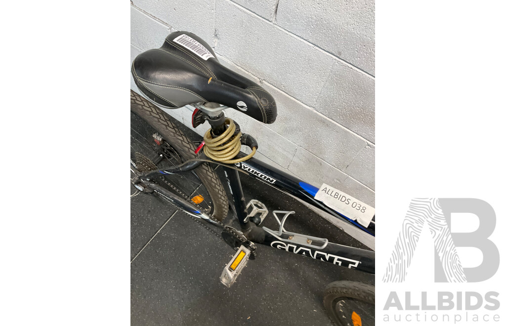 GIANT Yukon Mountain Bike