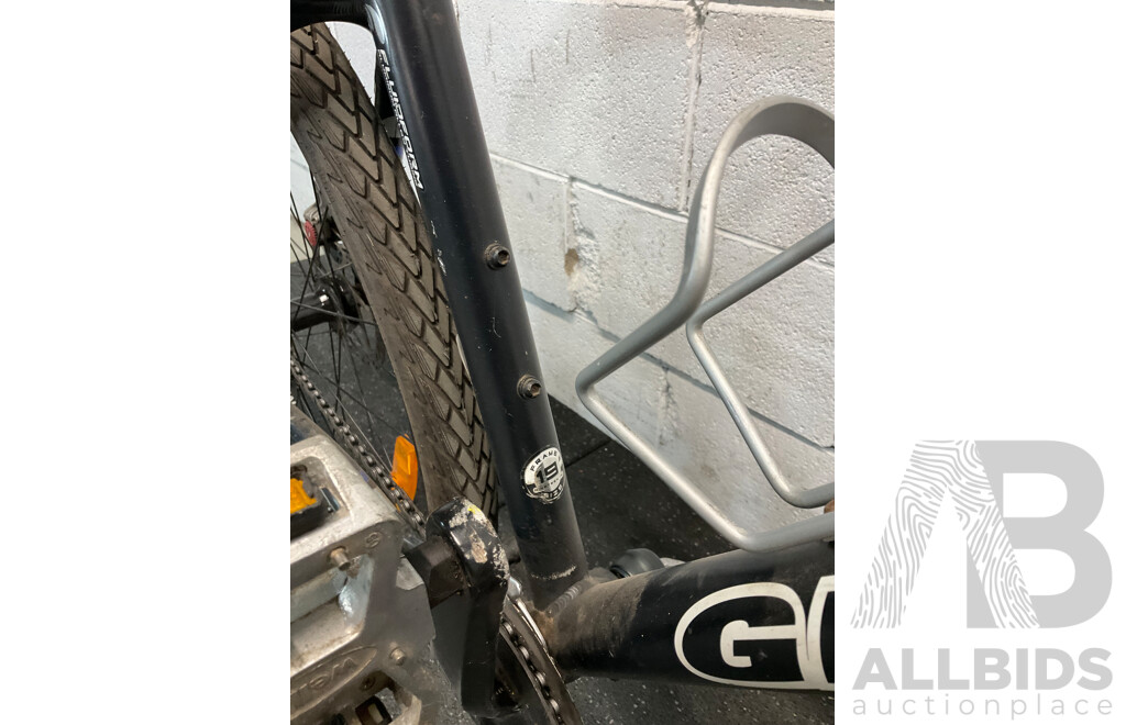 GIANT Yukon Mountain Bike