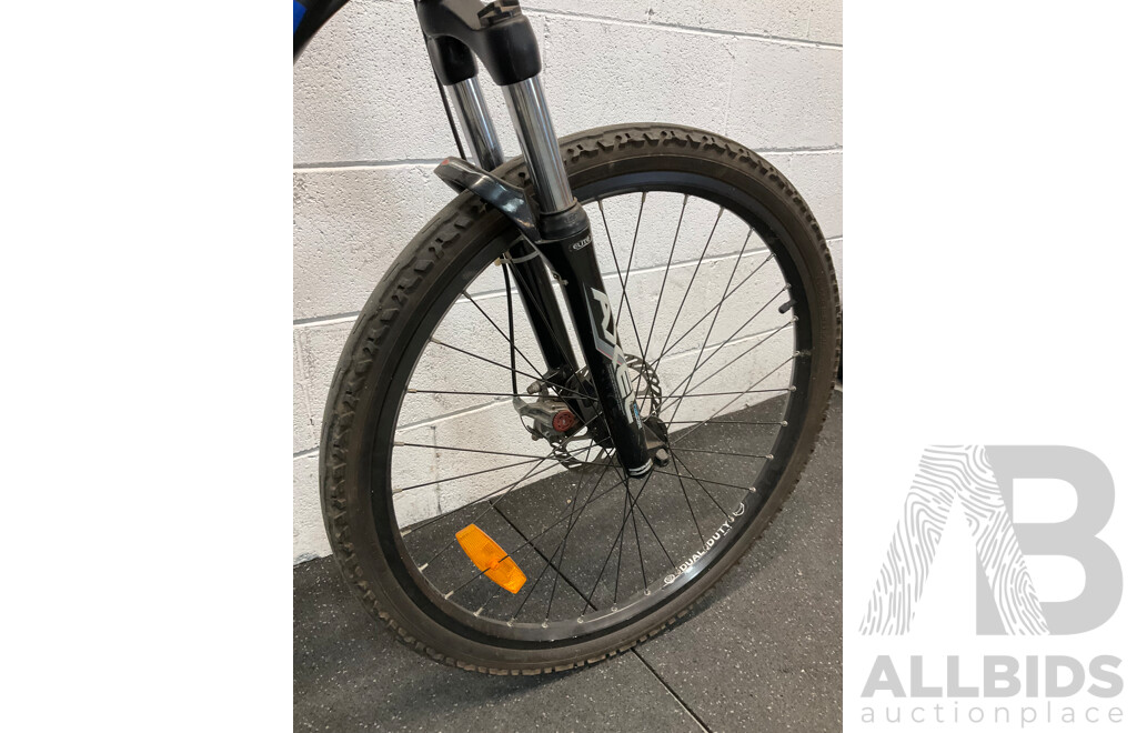 GIANT Yukon Mountain Bike