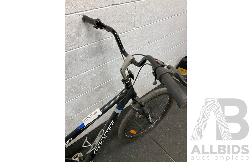 GIANT Yukon Mountain Bike