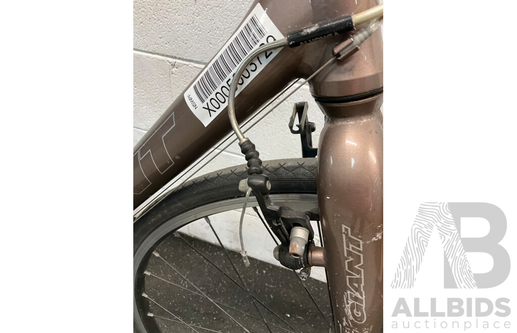 GIANT CRX Three Road Bike