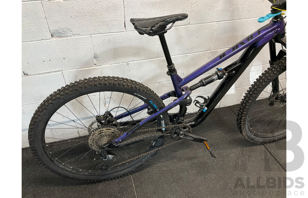 POLYGON SISKIU Size M Mountain Bike - ORP $3599