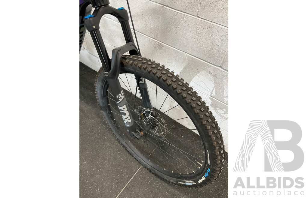 POLYGON SISKIU Size M Mountain Bike - ORP $3599