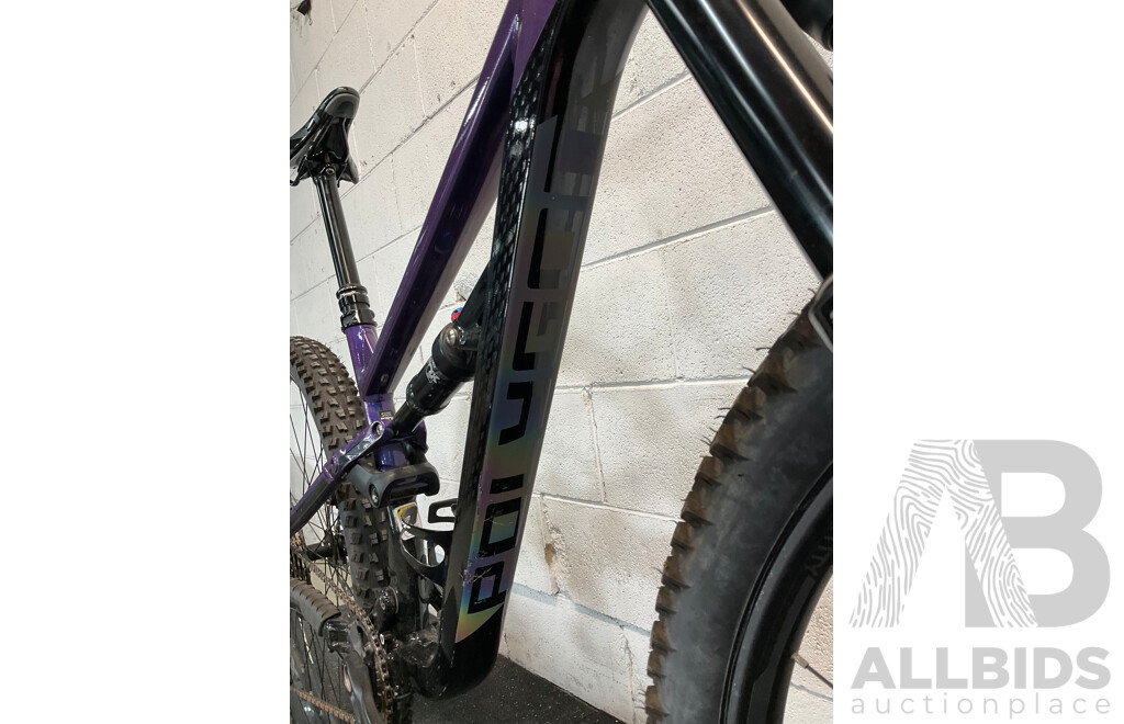 POLYGON SISKIU Size M Mountain Bike - ORP $3599