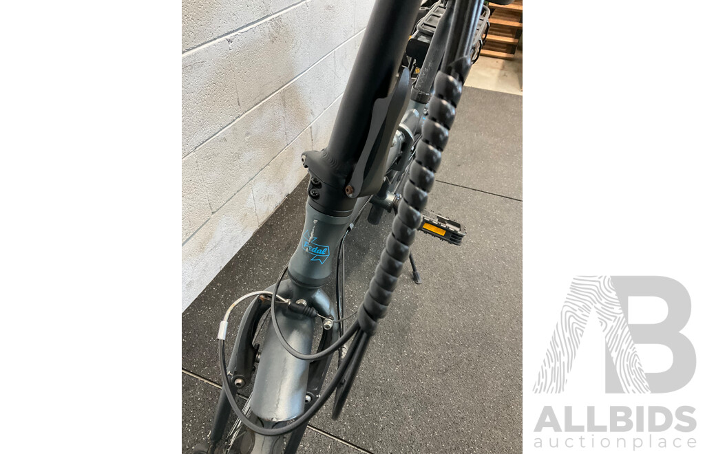 PEDAL Dynamo Electric Folding Bike