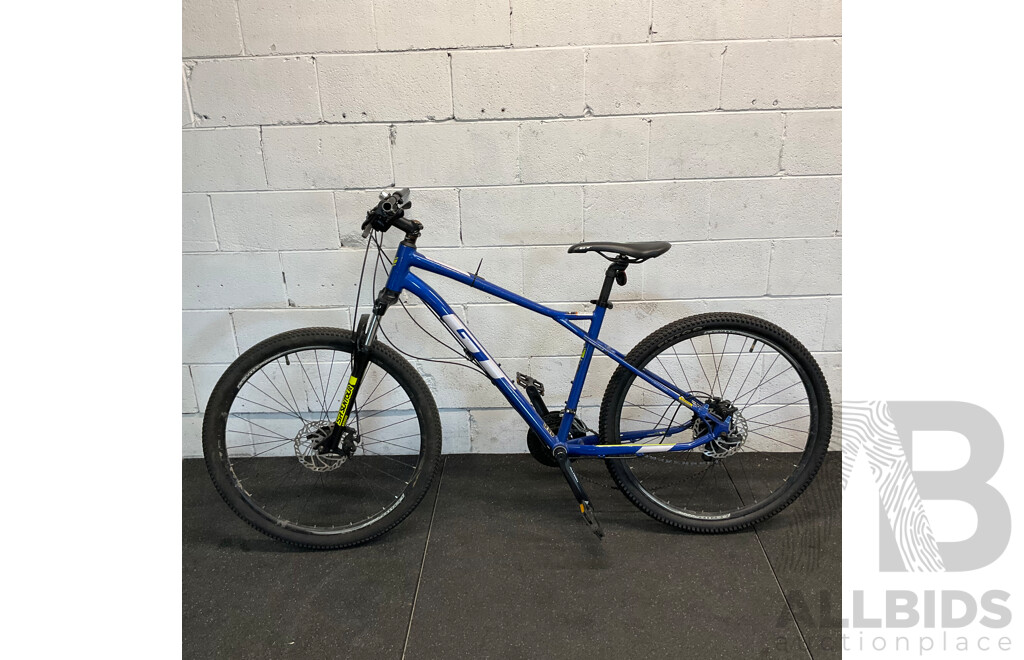 GT Aggressor Sport Bike - Size M