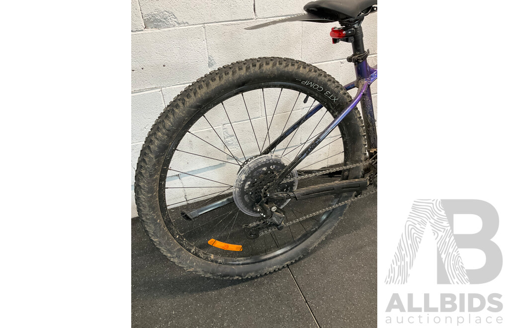TREK MARLIN Size M Mountain Bike - ORP $899
