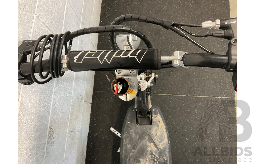 Bullet Stealth 1-6 Electric Scooter