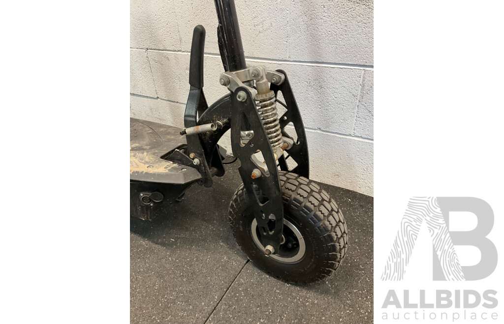 Bullet Stealth 1-6 Electric Scooter